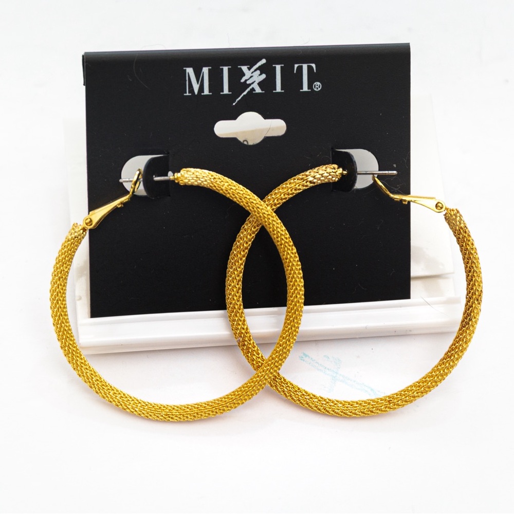Tube hoop earrings textured diamond cut look gold tone lever back earrings Mixit - Picture 1 of 12